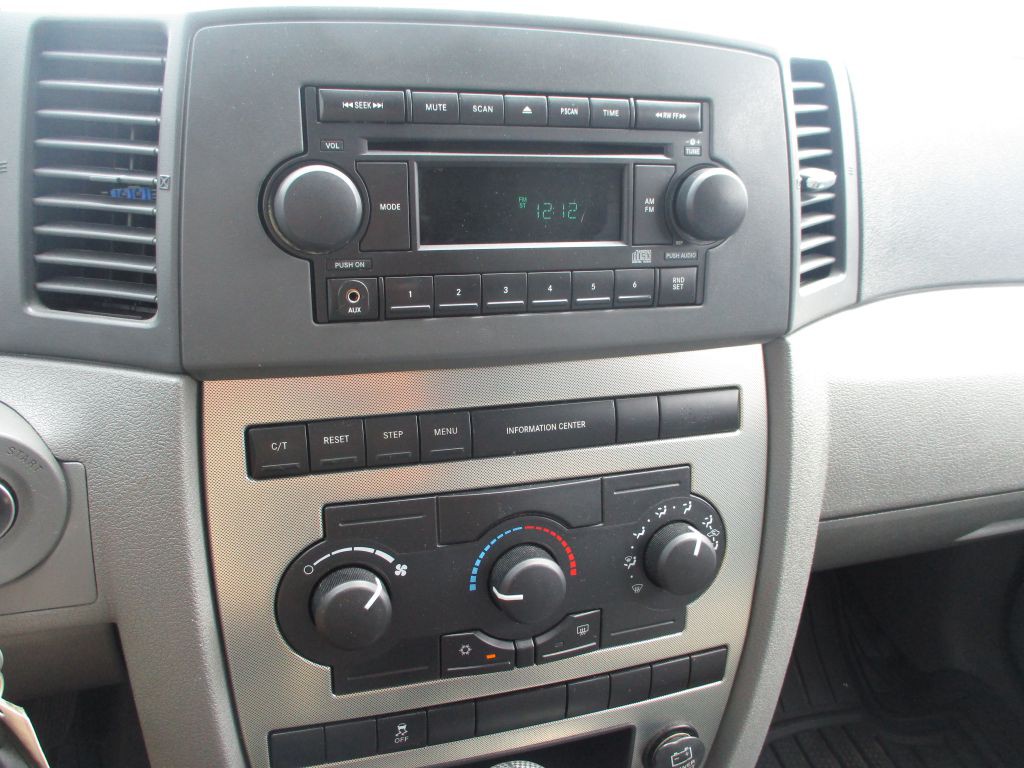 2006 Jeep Grand Cherokee Image 12