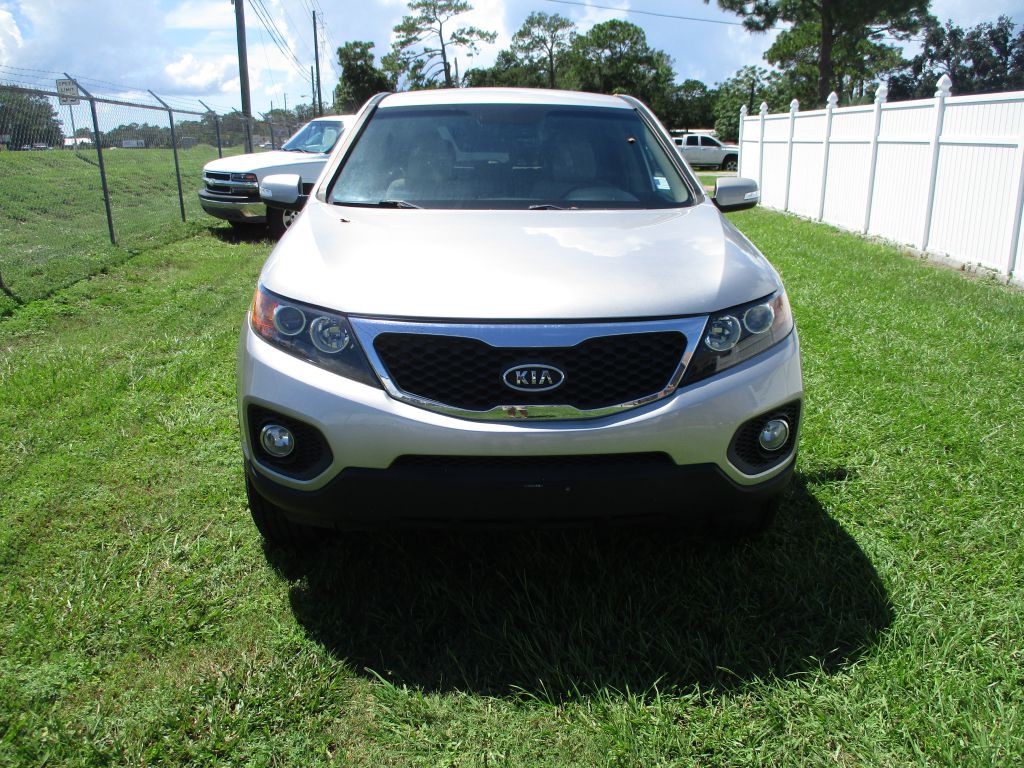 2013 Kia Sorento Image 2
