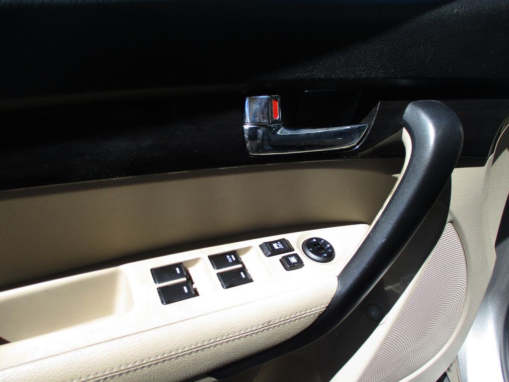 2013 Kia Sorento Image 13