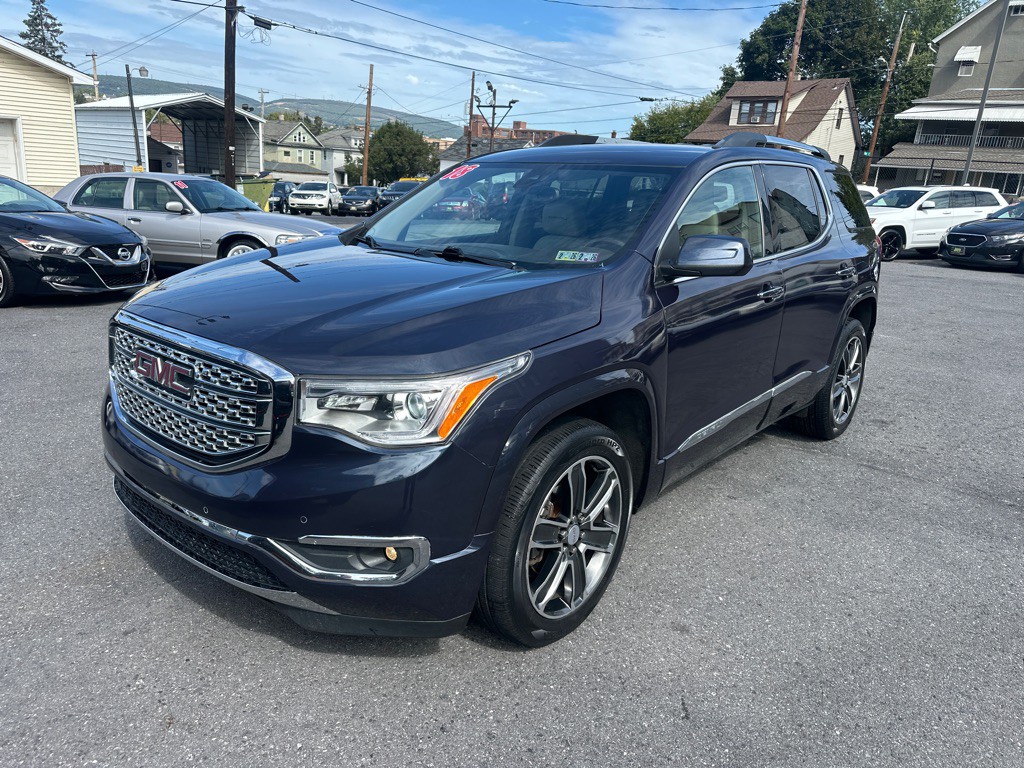 2018 GMC Acadia Image 2