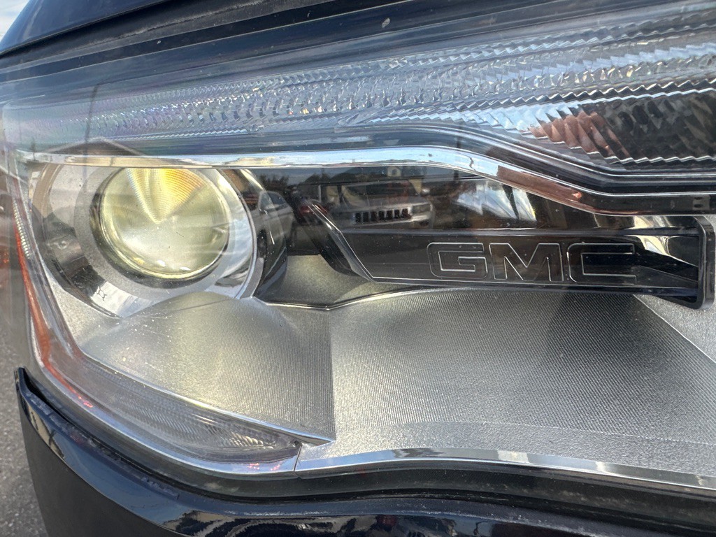 2018 GMC Acadia Image 10