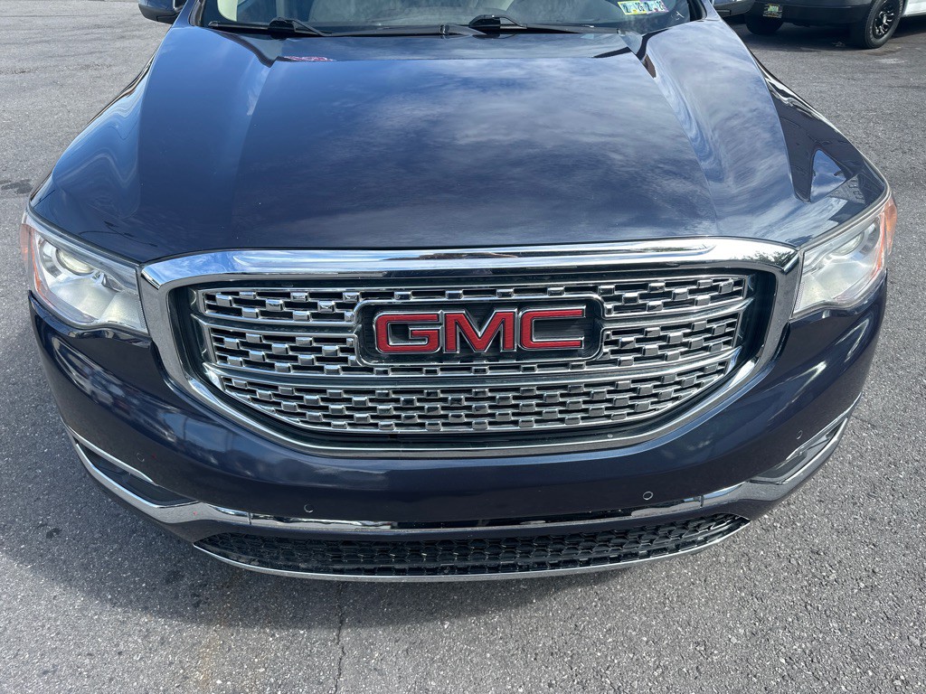 2018 GMC Acadia Image 12
