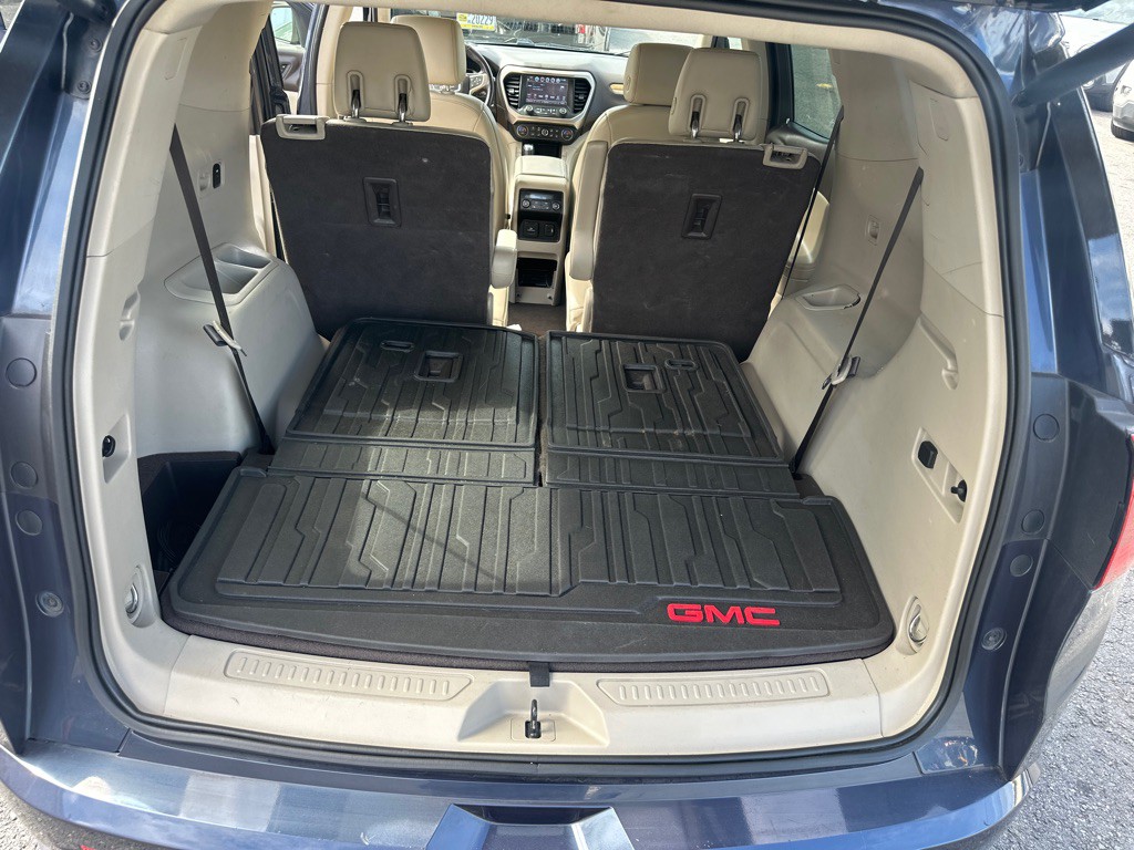 2018 GMC Acadia Image 13