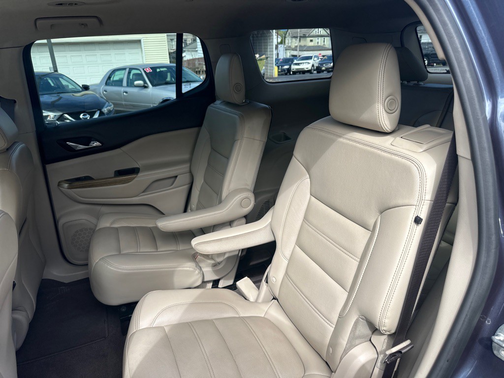 2018 GMC Acadia Image 21