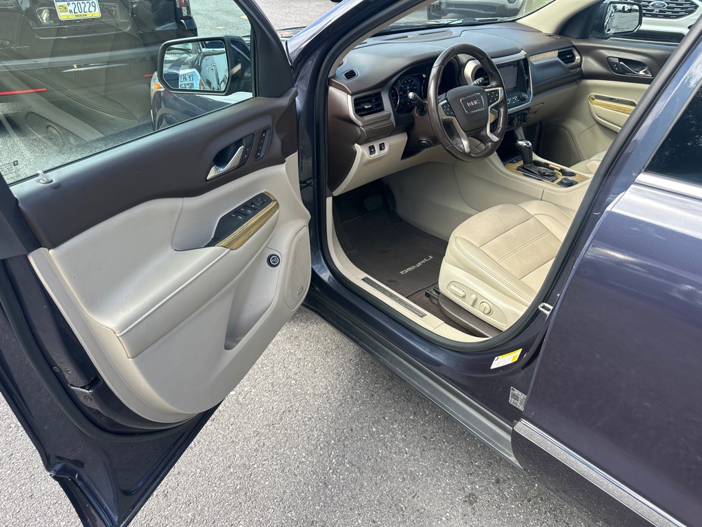 2018 GMC Acadia Image 27