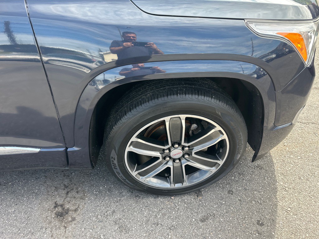 2018 GMC Acadia Image 76