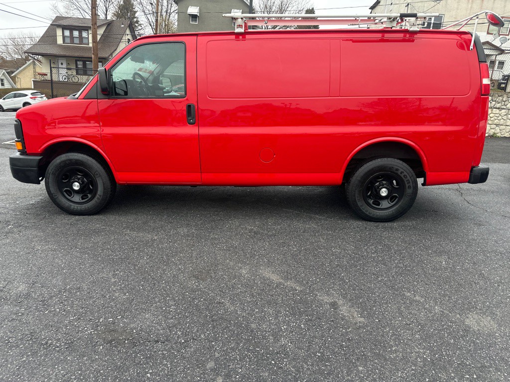 2015 Chevrolet Express Image 7