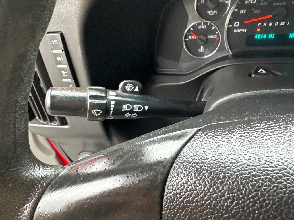2015 Chevrolet Express Image 50