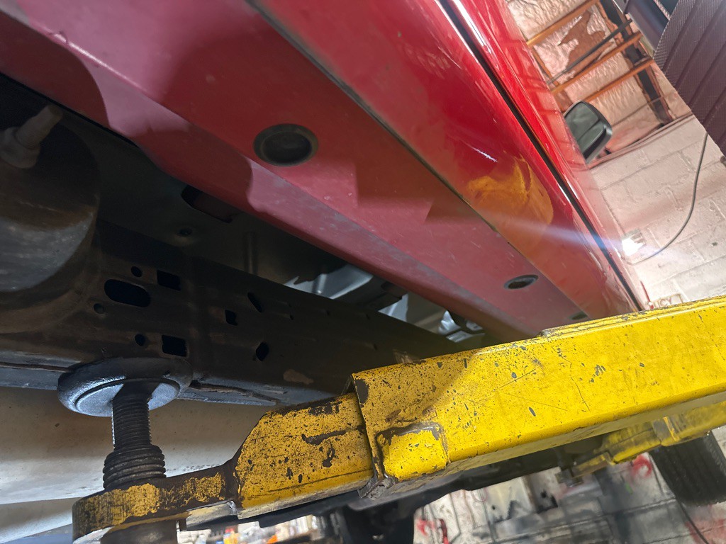 2015 Chevrolet Express Image 76