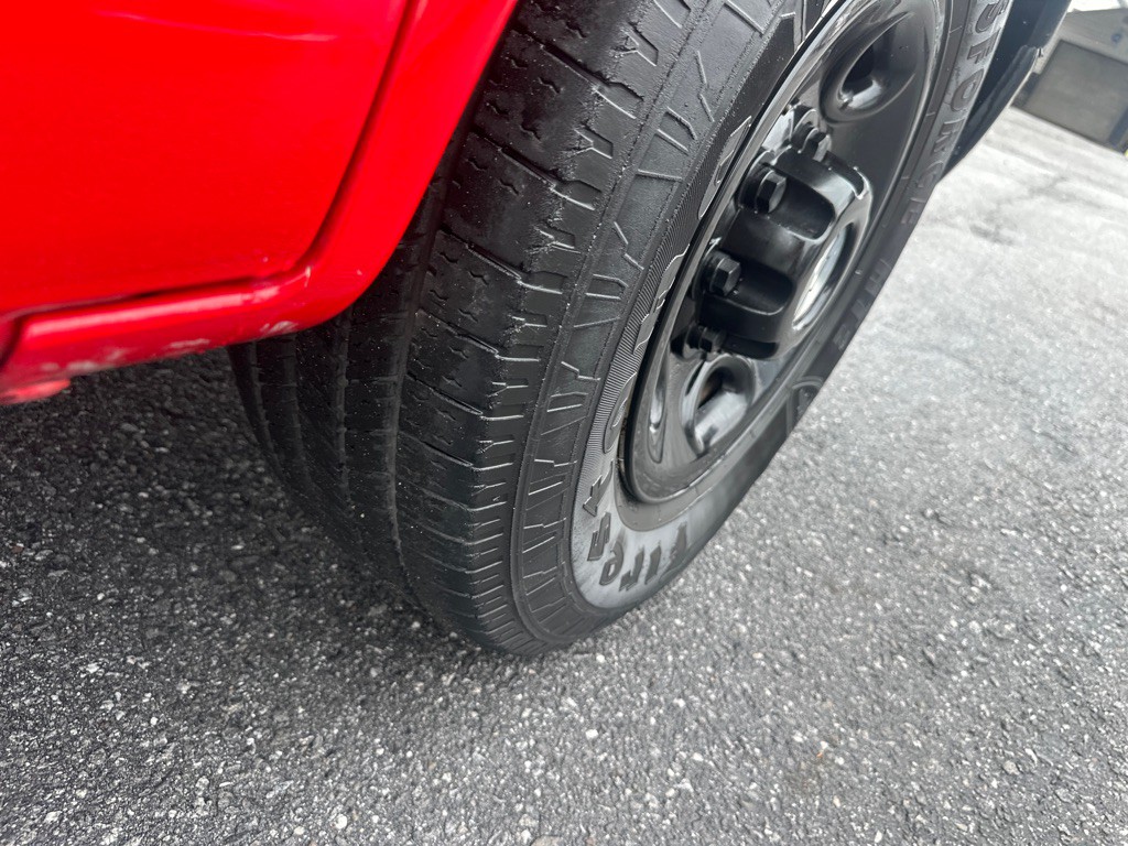 2015 Chevrolet Express Image 50