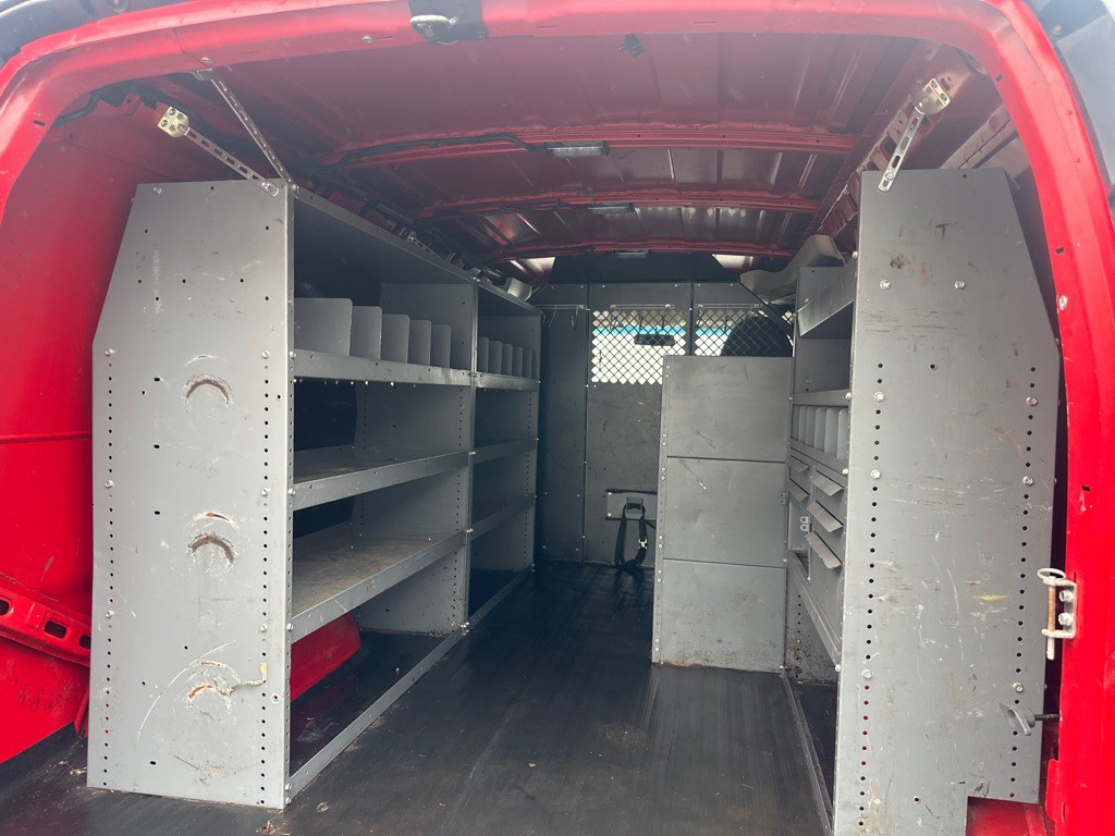 2015 Chevrolet Express Image 61