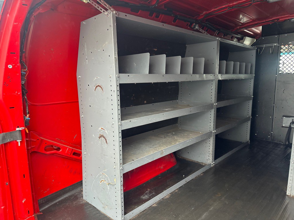 2015 Chevrolet Express Image 65