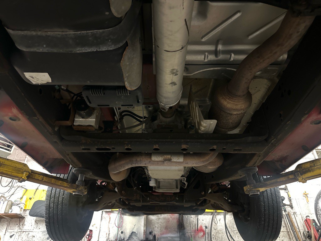 2015 Chevrolet Express Image 96