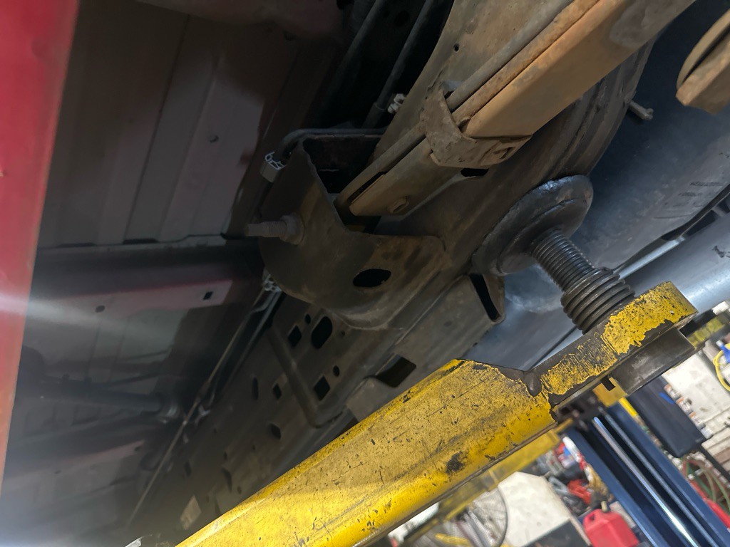 2015 Chevrolet Express Image 106