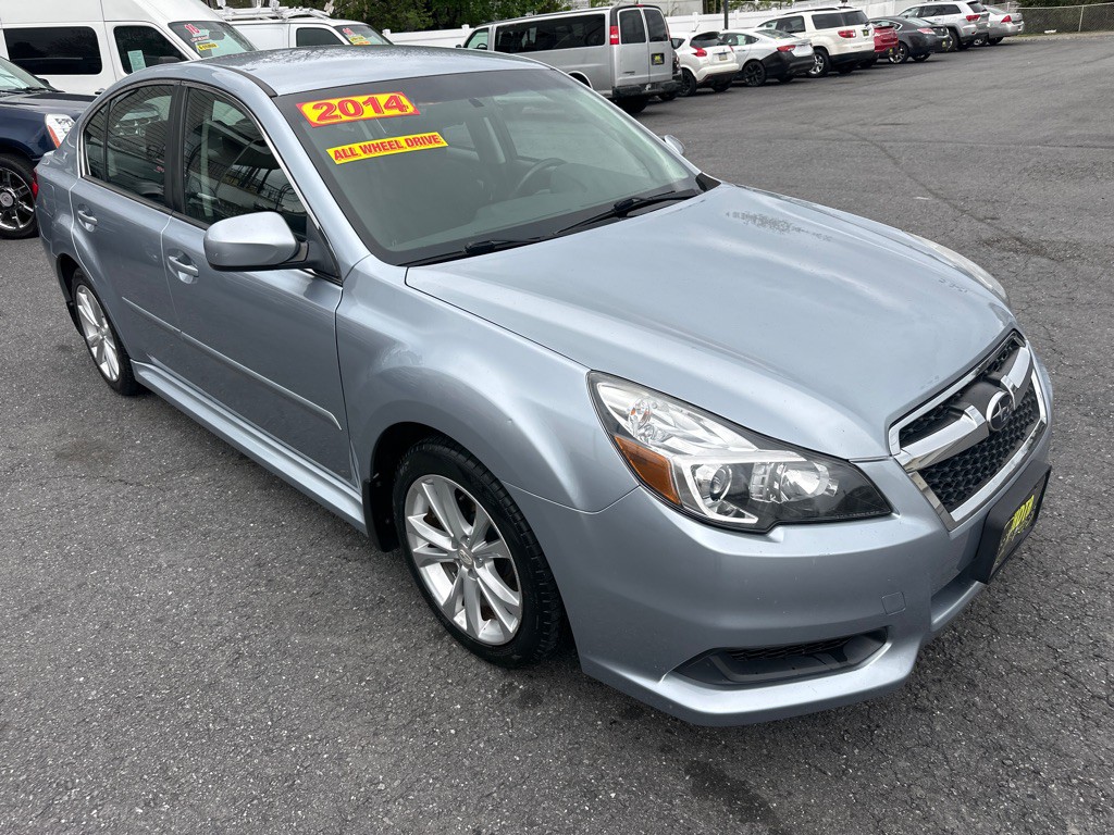2014 Subaru Legacy Image 2