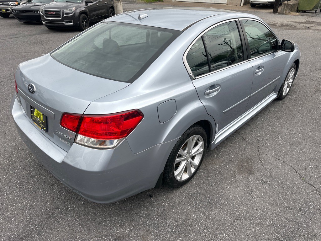 2014 Subaru Legacy Image 5