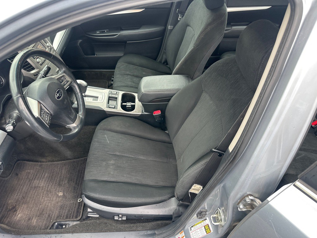 2014 Subaru Legacy Image 16