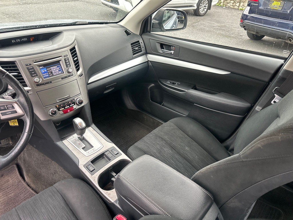 2014 Subaru Legacy Image 22