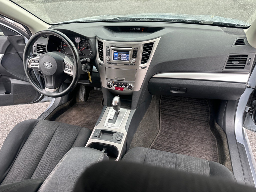2014 Subaru Legacy Image 28