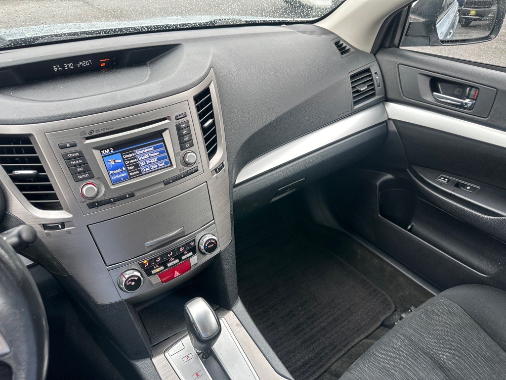 2014 Subaru Legacy Image 52