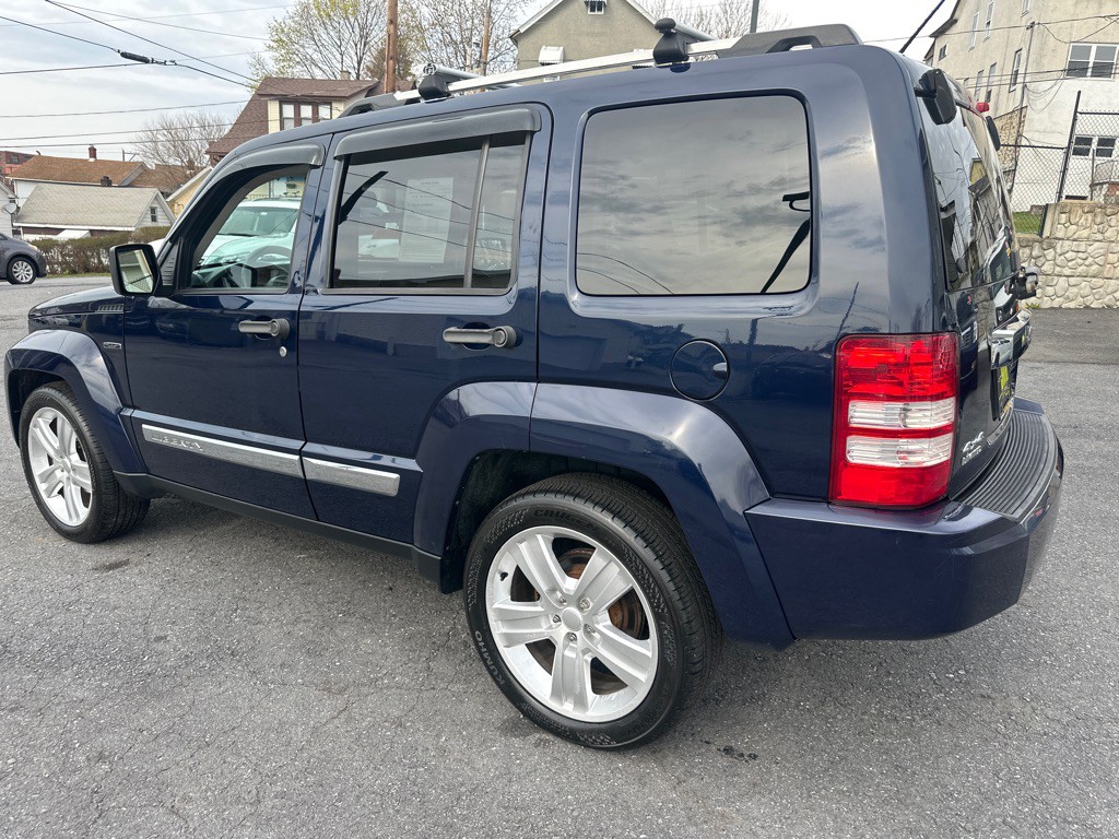 2012 Jeep Liberty Image 5
