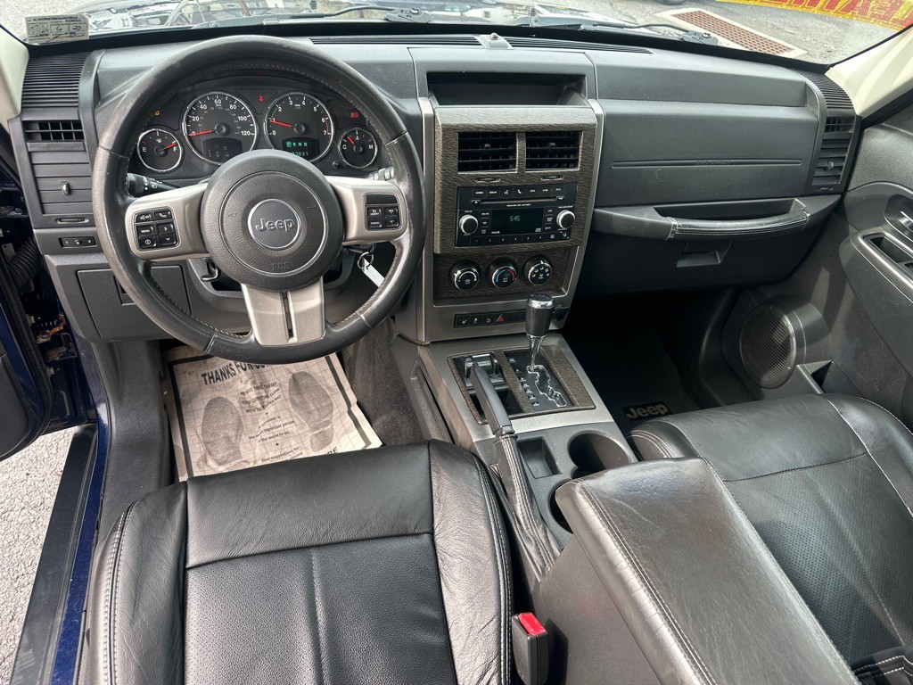 2012 Jeep Liberty Image 25
