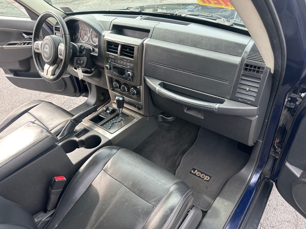 2012 Jeep Liberty Image 34