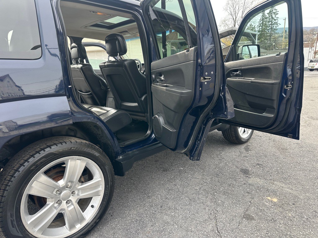 2012 Jeep Liberty Image 40