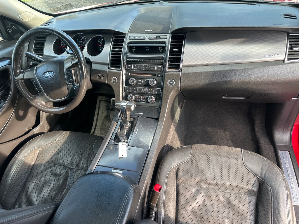 2010 Ford Taurus Image 19