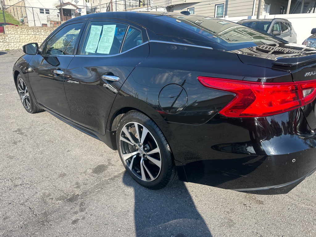 2018 Nissan Maxima Image 3