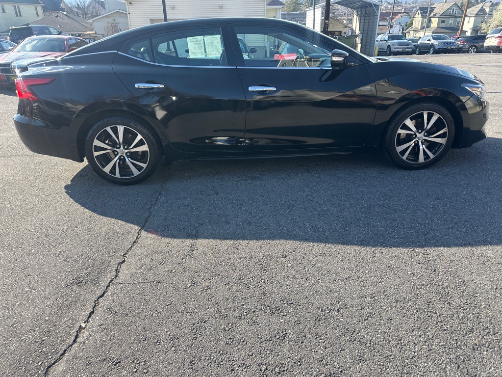 2018 Nissan Maxima Image 5