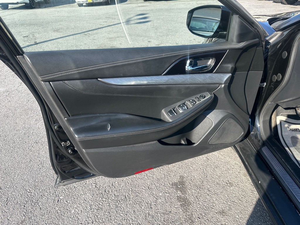 2018 Nissan Maxima Image 9