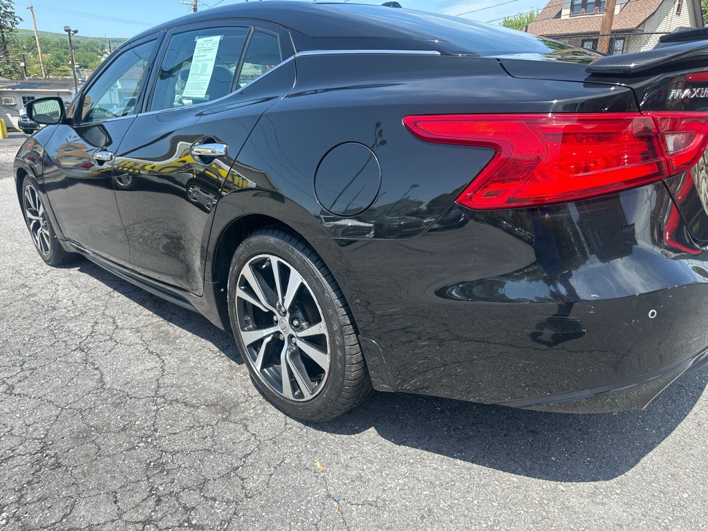 2018 Nissan Maxima Image 24
