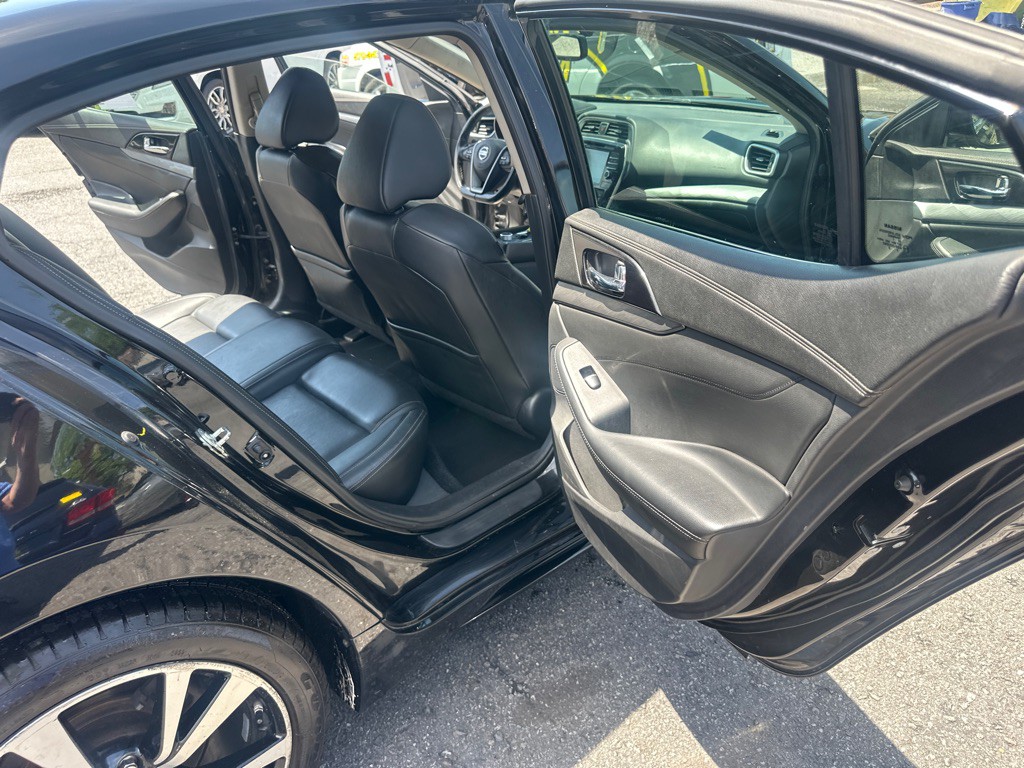 2018 Nissan Maxima Image 40