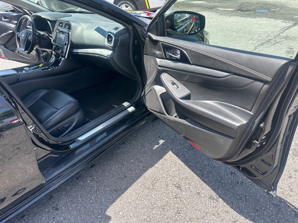 2018 Nissan Maxima Image 41