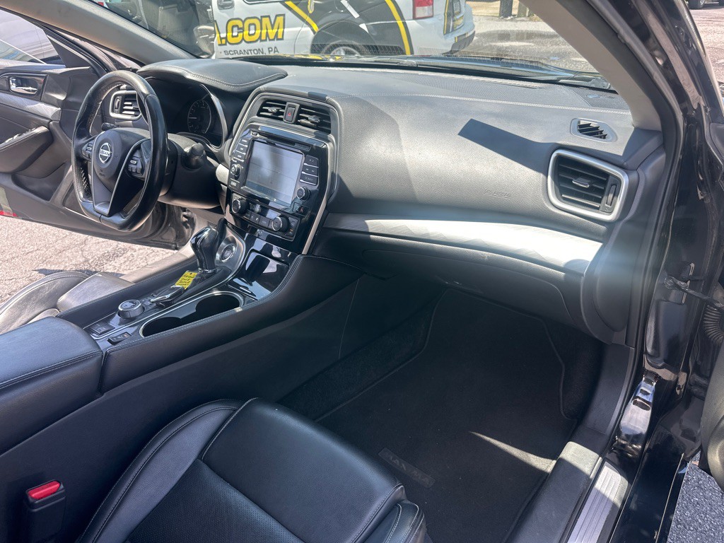 2018 Nissan Maxima Image 43