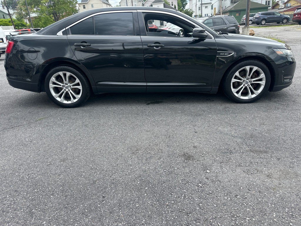 2013 Ford Taurus Image 4