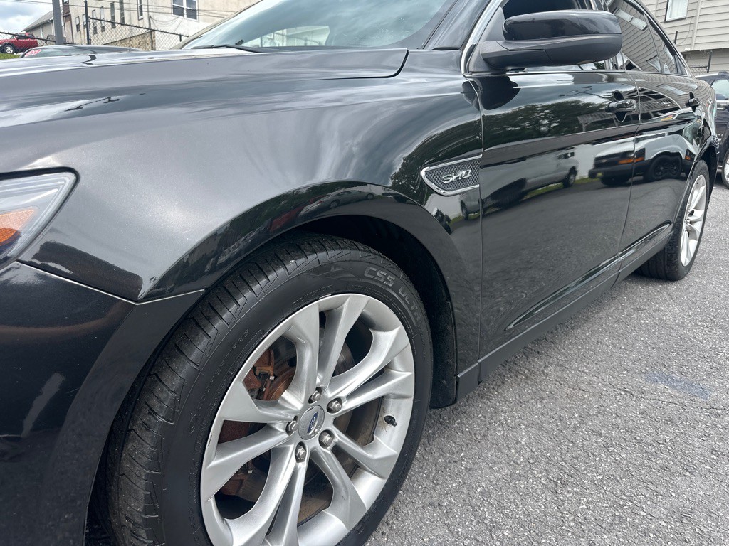 2013 Ford Taurus Image 17