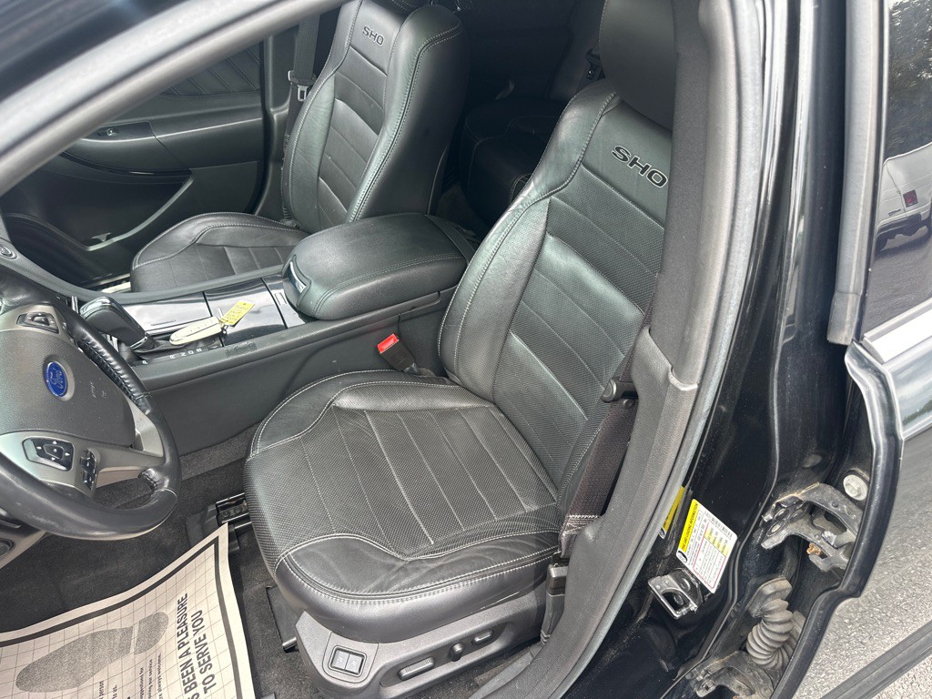 2013 Ford Taurus Image 20