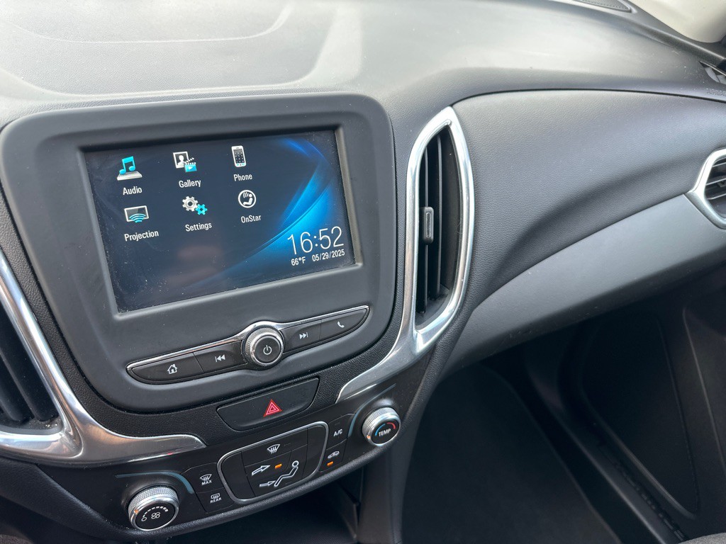 2018 Chevrolet Equinox Image 24