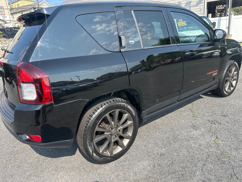 2016 Jeep Compass Image 9