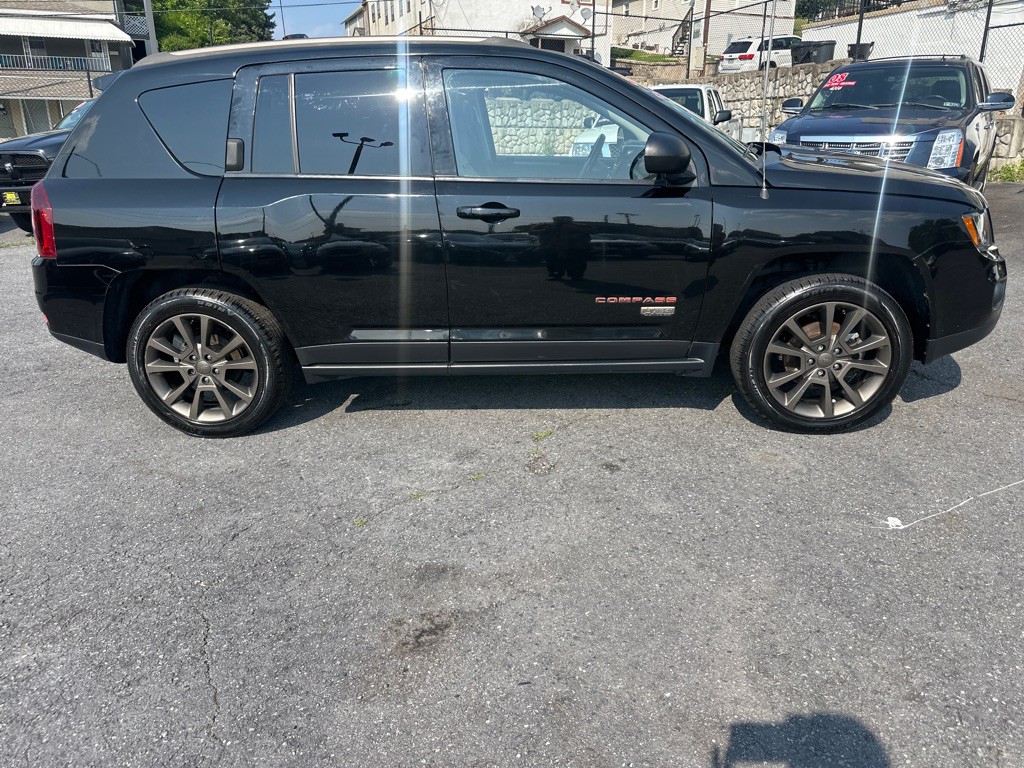2016 Jeep Compass Image 10