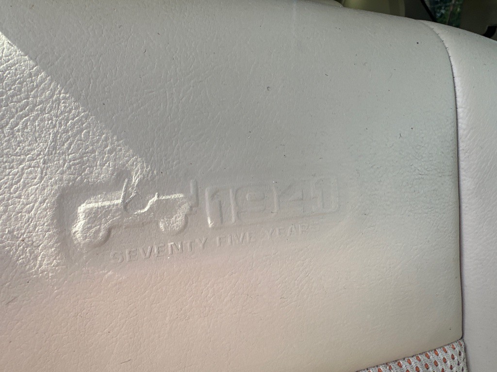 2016 Jeep Compass Image 37