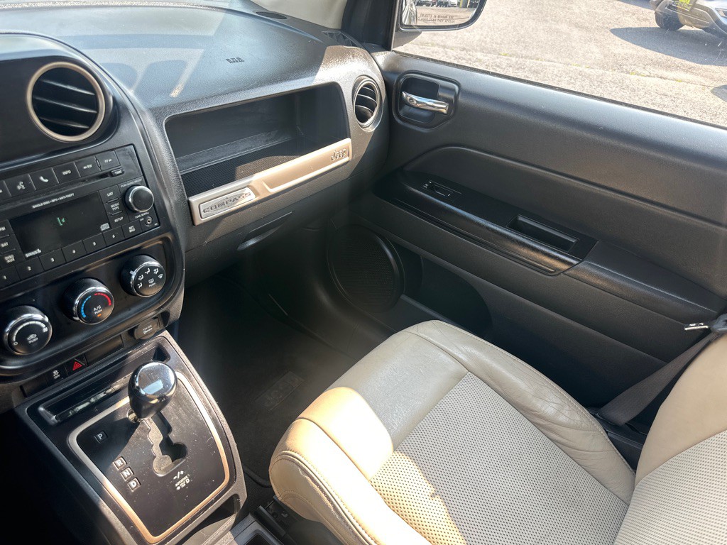 2016 Jeep Compass Image 68