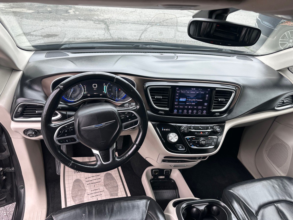 2018 Chrysler Pacifica Image 13