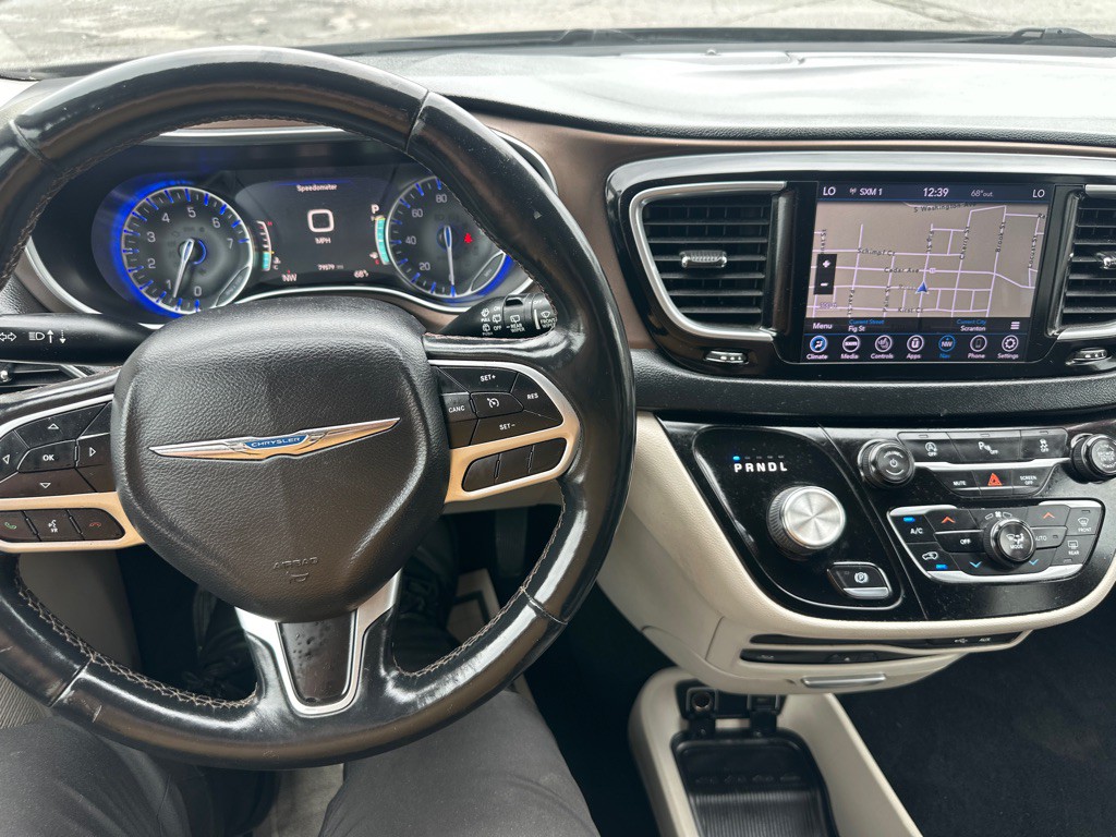 2018 Chrysler Pacifica Image 45
