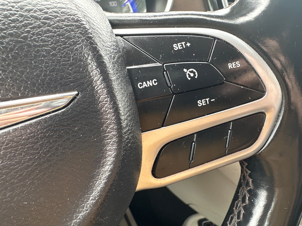 2018 Chrysler Pacifica Image 48