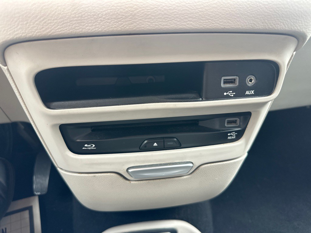 2018 Chrysler Pacifica Image 51