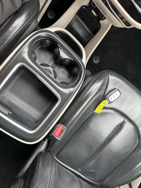 2018 Chrysler Pacifica Image 60