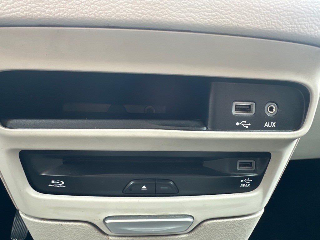 2018 Chrysler Pacifica Image 61